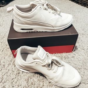 Nike AirMax size 6.5